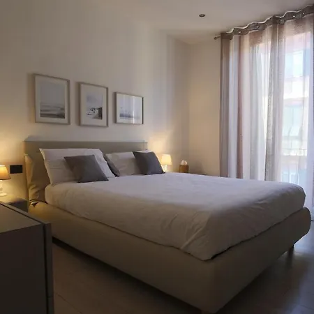 Bb House